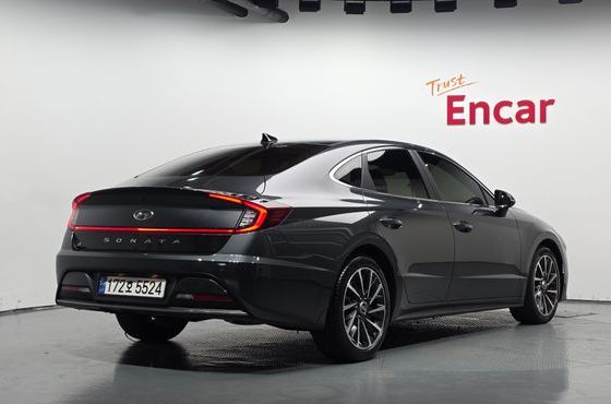 Hyundai Sonata Premium Plus — пробег 56 431 км — фото 2 из 5