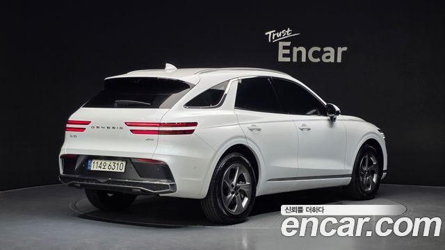 Genesis GV70 из Кореи Encar