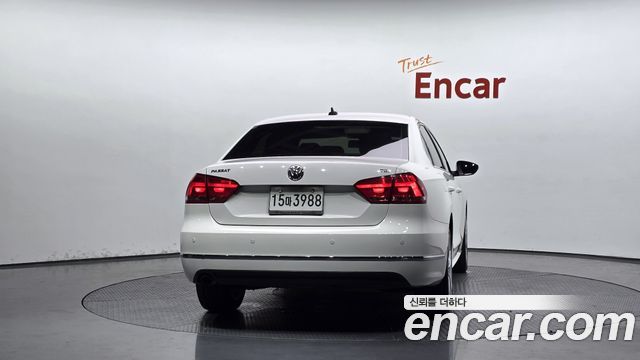 Volkswagen Passat из Кореи Encar