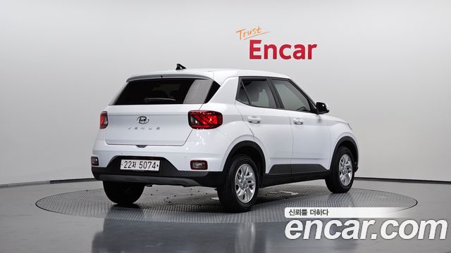 Hyundai Venue из Кореи Encar