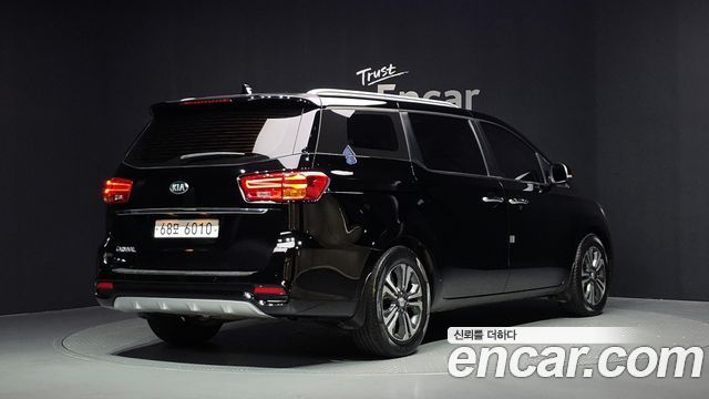 Kia Carnival из Кореи Encar