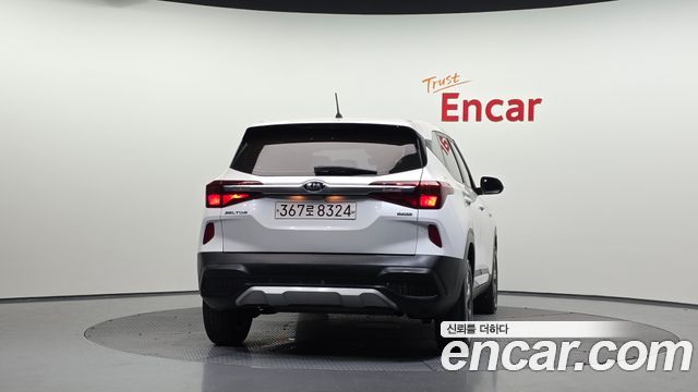 Kia Seltos из Кореи Encar