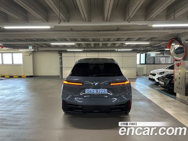 BMW iX xDrive M70 — пробег 833 км — фото 4 из 5