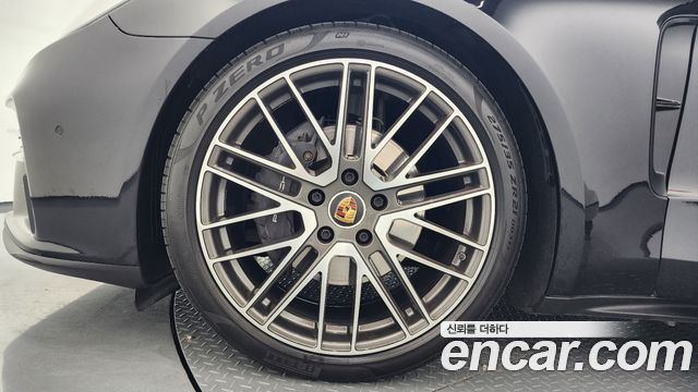 Porsche Panamera 2.9 AWD — пробег 76 106 км — фото 5 из 5