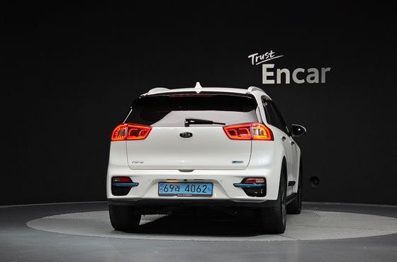Kia Niro Noblesse — пробег 141 516 км — фото 4 из 5
