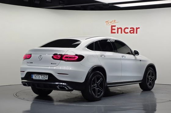 Mercedes-Benz GLC-Class GCL300 4MATIC Coupe — пробег 30 166 км — фото 2 из 5