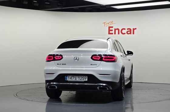 Mercedes-Benz GLC-Class GCL300 4MATIC Coupe — пробег 30 166 км — фото 4 из 5