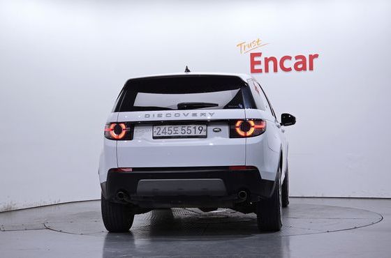 Land Rover Discovery Sport 2.0 TD4 SE (150PS) — пробег 181 139 км — фото 4 из 5