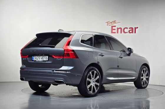 Volvo XC60 D5 Inscription — пробег 45 512 км — фото 2 из 5
