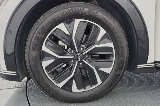 Kia EV6 Long Range Earth — пробег 63 875 км — фото 5 из 5