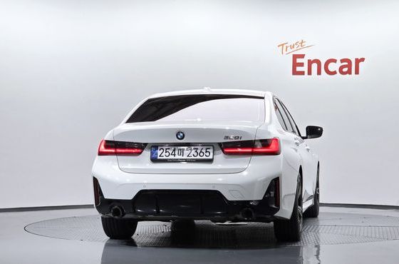 BMW 3-Series 320i M Sport — пробег 11 922 км — фото 4 из 5