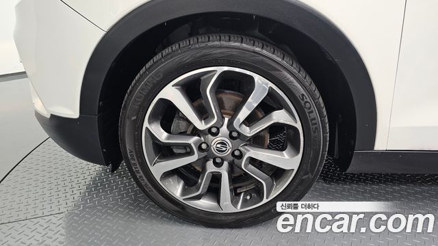 Ssangyong TIBOLI из Кореи Encar