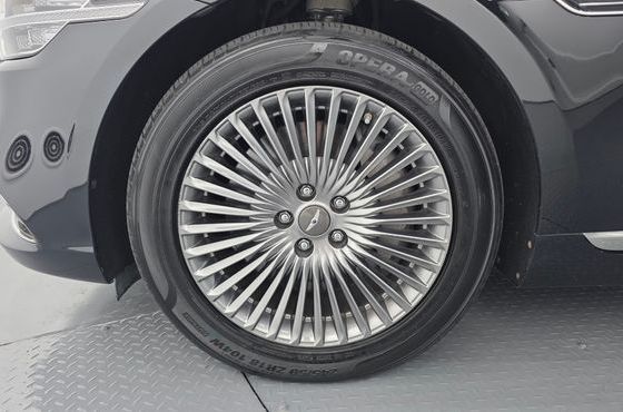 Genesis G90 3.8 AWD Luxury — пробег 122 570 км — фото 5 из 5