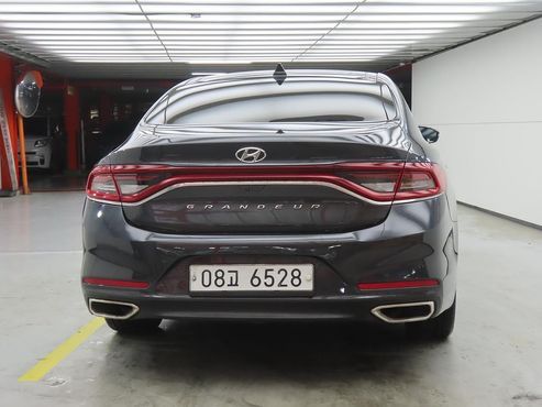 Hyundai Grandeur 2.4 Premium Special — пробег 182 023 км — фото 4 из 5