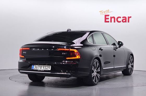 Volvo S90 B6 AWD Ultimate Bright — пробег 19 417 км — фото 2 из 5