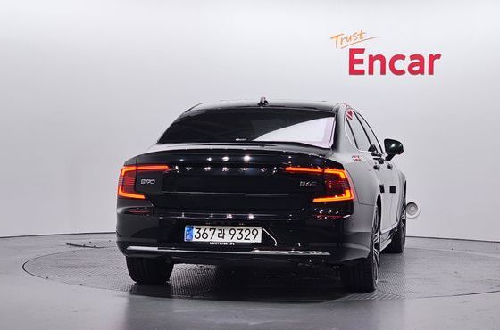 Volvo S90 B6 AWD Ultimate Bright — пробег 19 417 км — фото 4 из 5