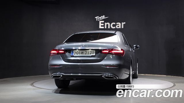 Mercedes-Benz E-Class из Кореи Encar