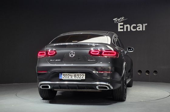 Mercedes-Benz GLC-Class GCL300 4MATIC Coupe — пробег 8 769 км — фото 4 из 5