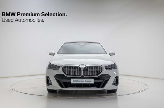 BMW 5-Series 530i xDrive M Sport — пробег 6 906 км — фото 2 из 5