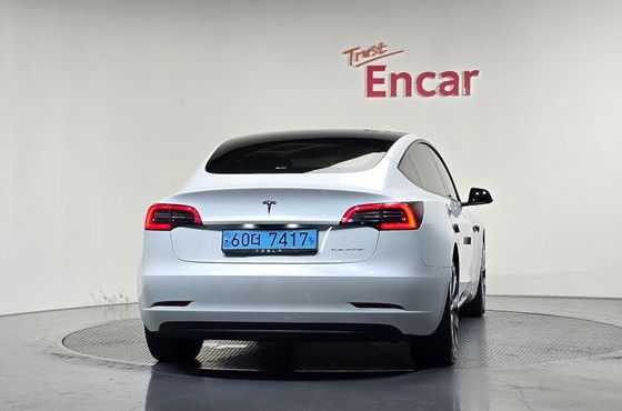 Tesla Model 3 Long Range AWD — пробег 68 892 км — фото 4 из 5