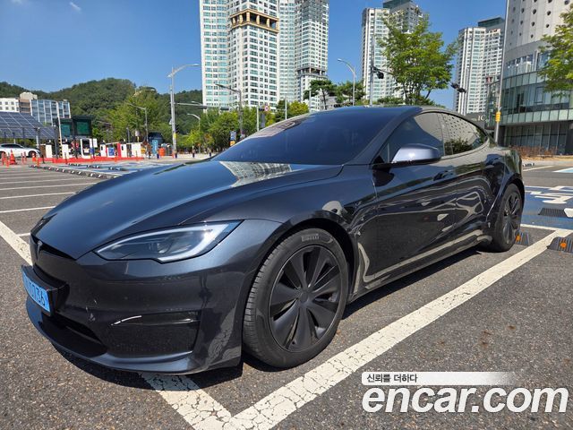 Tesla Model S Plaid — пробег 14 597 км — фото 1 из 5
