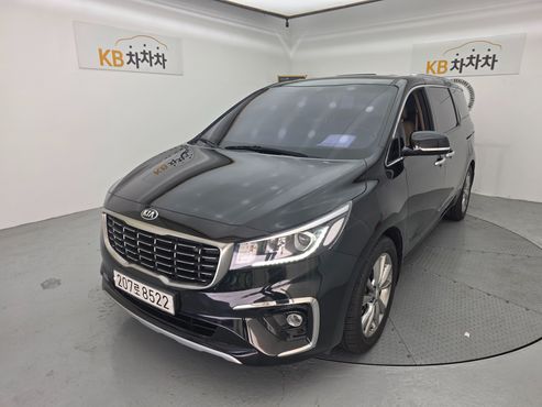 Kia Carnival 9-Seater Prstige — пробег 100 000 км — фото 1 из 5