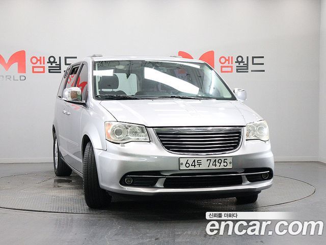 Chrysler Grand Voyager 3.6 LIMITED — пробег 217 292 км — фото 2 из 5