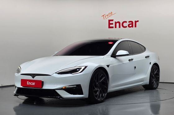 Tesla Model S Plaid — пробег 5 014 км — фото 1 из 5