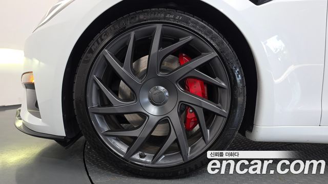 Tesla Model S Plaid — пробег 5 014 км — фото 5 из 5