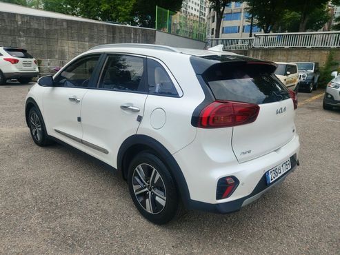 Kia Niro 1.6 HEV Prestige — пробег 40 000 км — фото 5 из 5