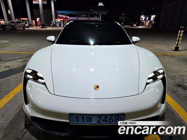 Porsche Taycan 4S — пробег 94 000 км — фото 1 из 5