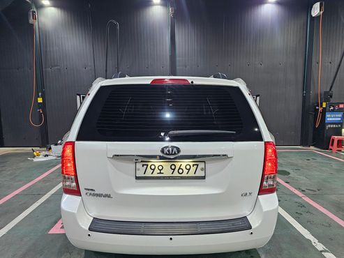 Kia Carnival Grand Carnival GLX Premium — пробег 282 000 км — фото 4 из 5