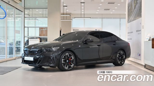 BMW i5 M60 xDrive — пробег 9 609 км — фото 1 из 5
