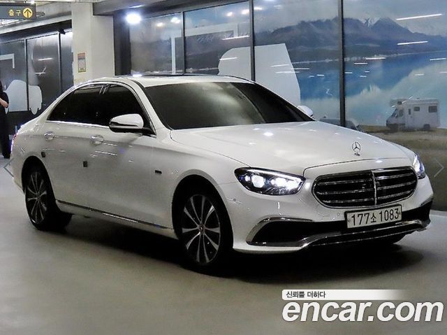 Mercedes-Benz E-Class E300e 4MATIC Exclusive — пробег 37 018 км — фото 1 из 5