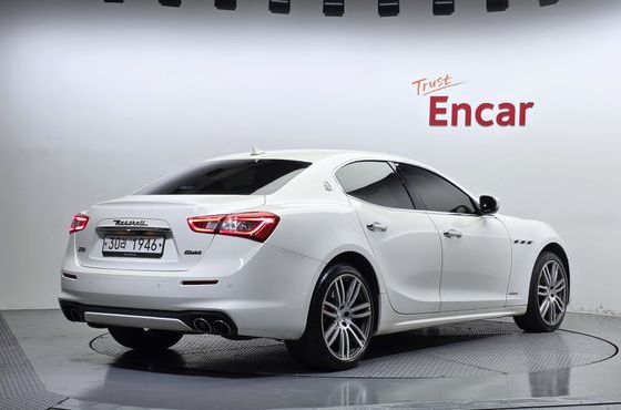 Maserati Ghibli 3.0S Q4 GranLusso 3rd — пробег 207 647 км — фото 2 из 5