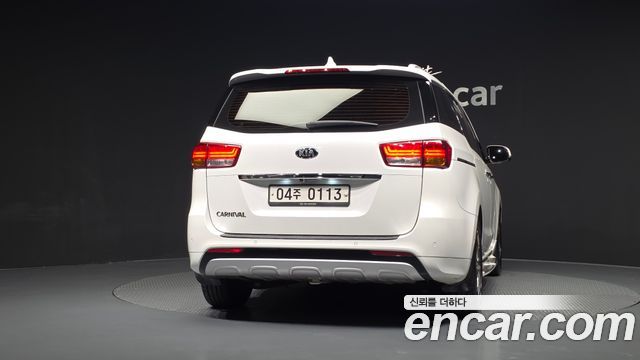 Kia Carnival из Кореи Encar