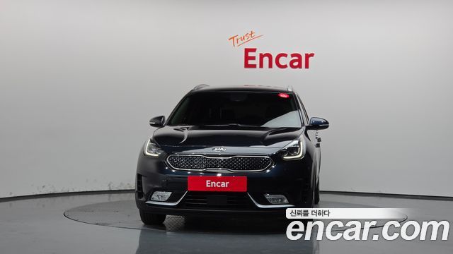 Kia Niro Noblesse — пробег 98 310 км — фото 3 из 5