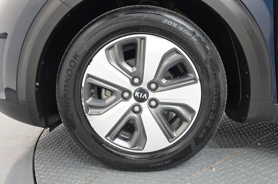 Kia Niro Noblesse — пробег 98 310 км — фото 5 из 5