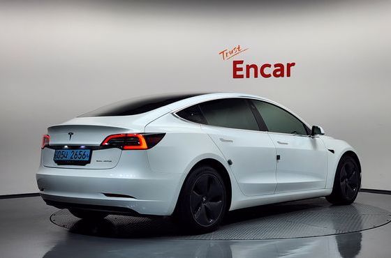 Tesla Model 3 Long Range AWD — пробег 136 152 км — фото 2 из 5