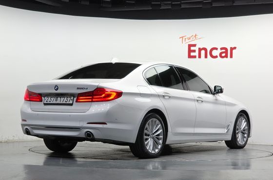 BMW 5-Series 520d Luxury Plus — пробег 144 413 км — фото 2 из 5