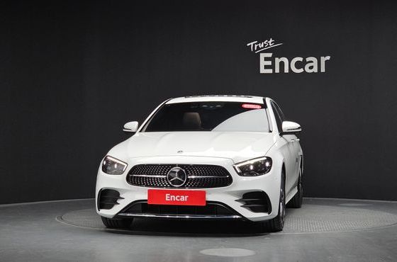 Mercedes-Benz E-Class E250 AMG Line — пробег 5 100 км — фото 3 из 5
