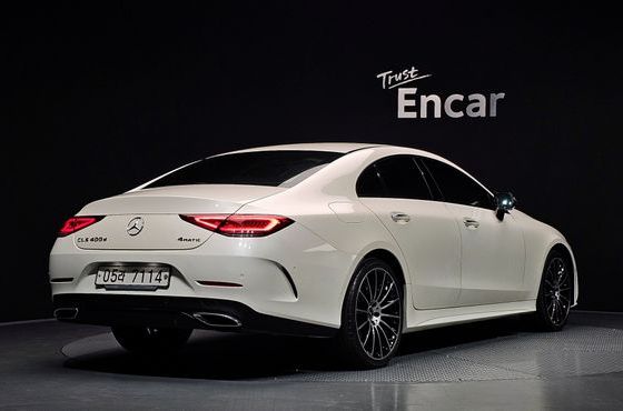 Mercedes-Benz CLS-Class CLS400d 4MATIC AMG Line — пробег 123 303 км — фото 2 из 5
