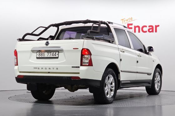 Ssangyong KORANDO 2.2 EXTREME 4WD — пробег 97 912 км — фото 2 из 5
