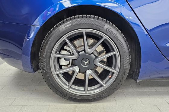 Tesla Model 3 Long Range AWD — пробег 79 701 км — фото 5 из 5