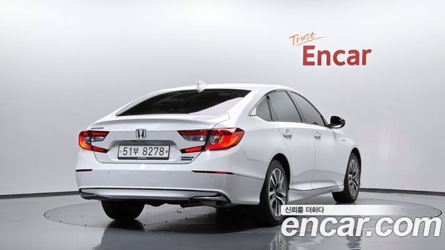 Honda Accord 2.0 Hybrid Touring — пробег 92 953 км — фото 2 из 5