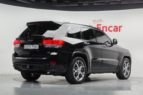 Jeep Cherokee 3.6 Overland WK2 — пробег 55 585 км — фото 2 из 5