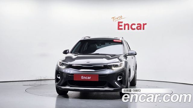 Kia Stonic из Кореи Encar