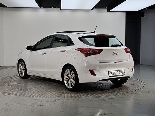 Hyundai i30 Diesel 1.6 VGT PYL — пробег 127 923 км — фото 3 из 5