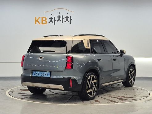 Mini Countryman ALL4 SE Favoured — пробег 1 906 км — фото 3 из 5