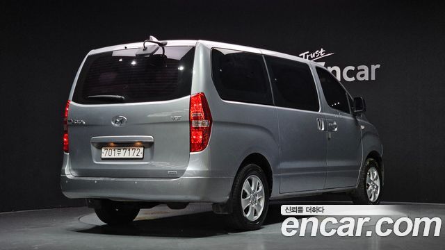 Hyundai Starex 4WD Wagon 12-Seater Smart — пробег 112 948 км — фото 2 из 5